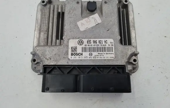 Volkswagen Golf Plus Engine control unit/module 03G906021HC 0281013685