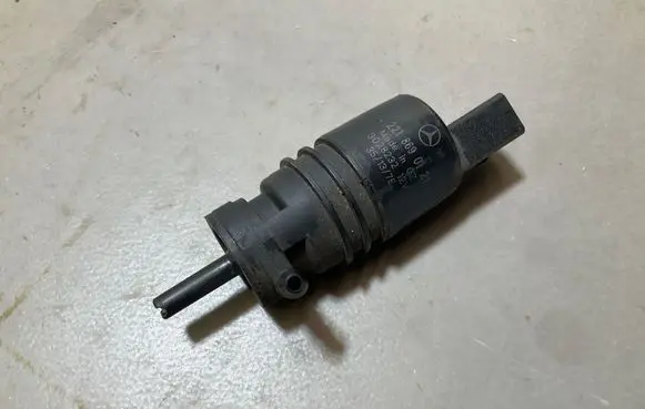 Windscreen/windshield washer pump