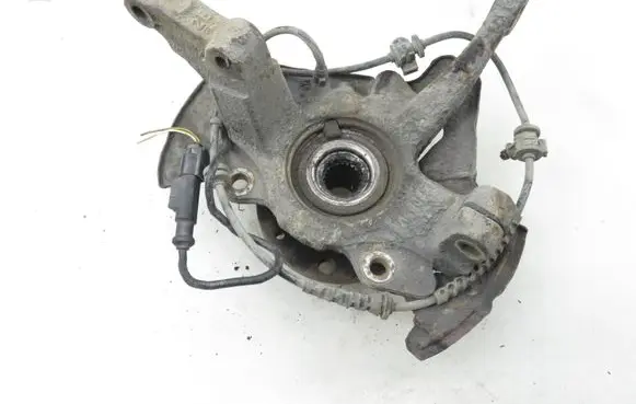 Fiat Panda II Front wheel hub spindle knuckle 