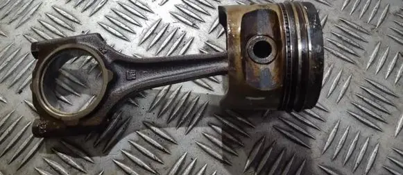 Opel Corsa B Piston with connecting rod