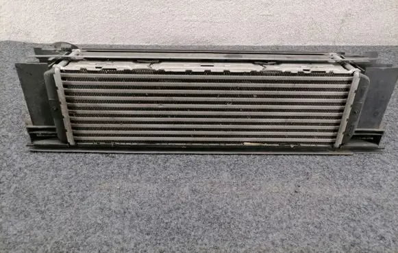 BMW 4 F36 Gran coupe Intercooler radiator 7600533 17517600533