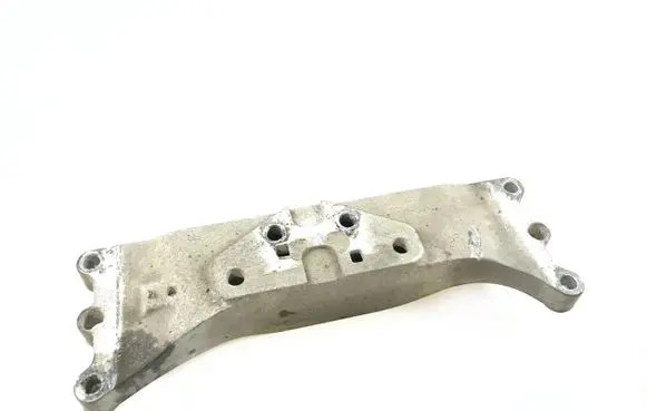 Chevrolet Camaro Gearbox mounting bracket 92200274