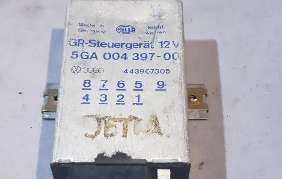 Volkswagen Jetta II Cruise control unit/module 5GA00439700