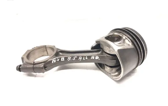 Audi A4 Allroad B8 Piston 038JV400