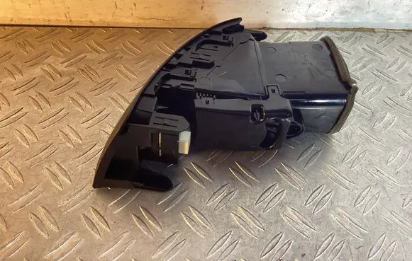 Dashboard side air vent grill/cover trim