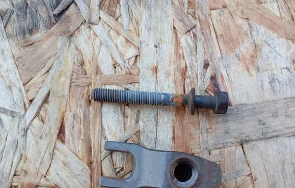 Fuel Injector clamp holder