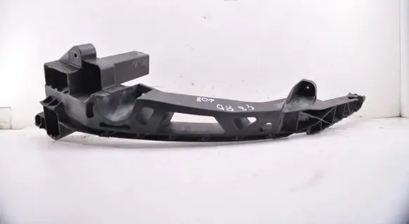 Audi Q3 8U Headlight/headlamp mounting bracket 8U0805608A