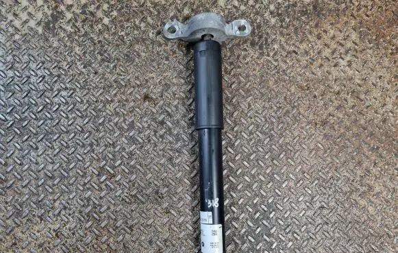 Chrysler Pacifica Rear shock absorber/damper 68231971AH P68231971AH