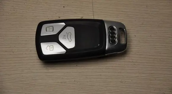 Peugeot 508 II Ignition key/card 
