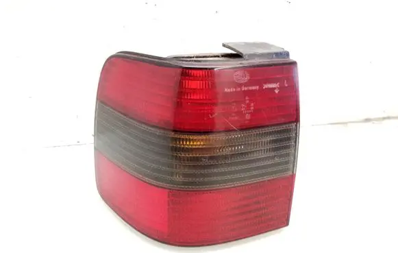 Volkswagen PASSAT B4 Rear/tail lights 3A5945111B