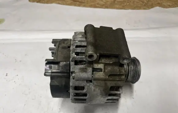 Audi A3 S3 8V Generator/alternator 06J903023D
