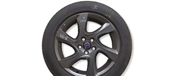 Volvo V40 R17 alloy rim 31400828SI 31381859SI 31381674BL
