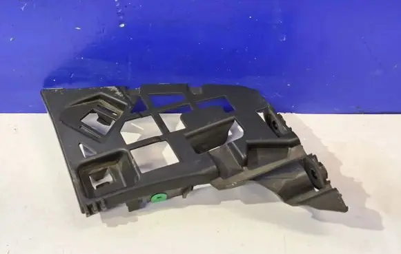 Volvo S90, V90 Front bumper mounting bracket 31383496