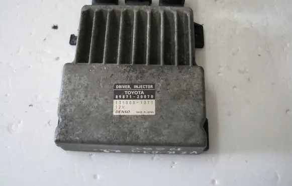 Toyota Corolla Verso E121 Fuel injection control unit/module 89871-20070