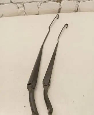 Volvo V70 Front wiper blade arm 8624269 103486242