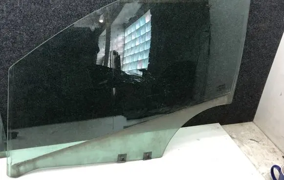 Renault Captur Front door window glass four-door AS2M3236DOT682 43R001582