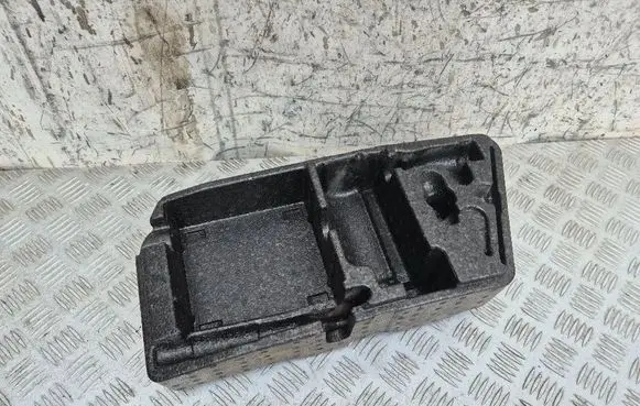 Volkswagen Golf VII Tool box 5G0012115T