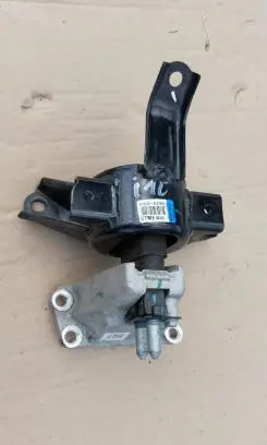 Hyundai i10 Engine mount vacuum valve 21830-C4100