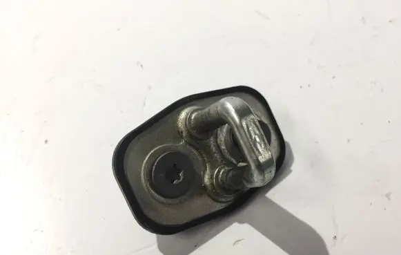 Citroen Jumpy Front door lock loop/hook striker 9655466380