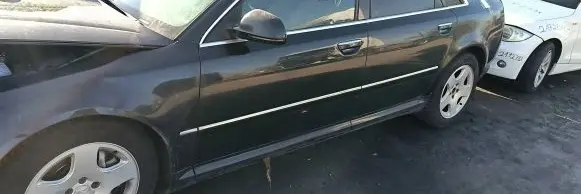 Audi A8 S8 D3 4E Front door LZ9Y