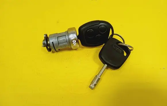 Ford Mondeo Mk III Ignition lock 