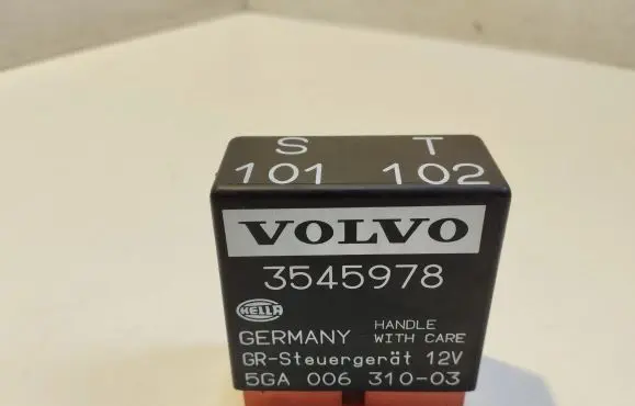 Volvo 850 Cruise control relay 3545978