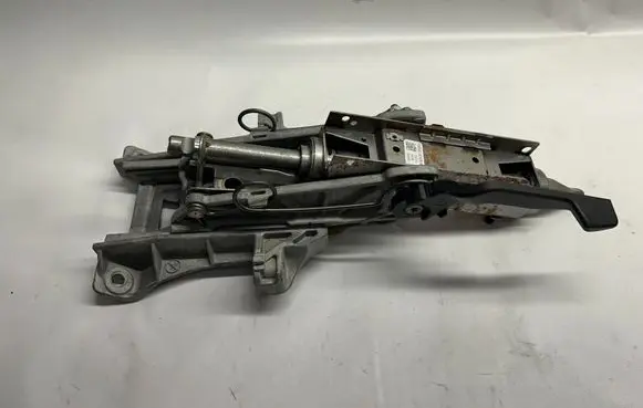 Ford Mustang VI Steering rack mechanical part GR3C3C529AH
