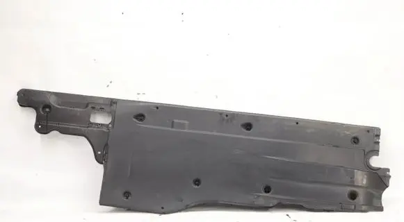 Skoda Superb B8 (3V) Engine splash shield/under tray 3WA825202A