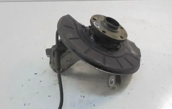 Volkswagen PASSAT B6 Front wheel hub spindle knuckle 