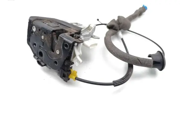 Audi A1 Front door lock 8J2837015E