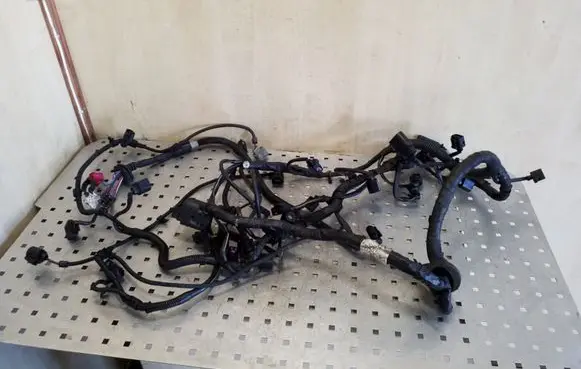 Volkswagen Touareg I Engine installation wiring loom