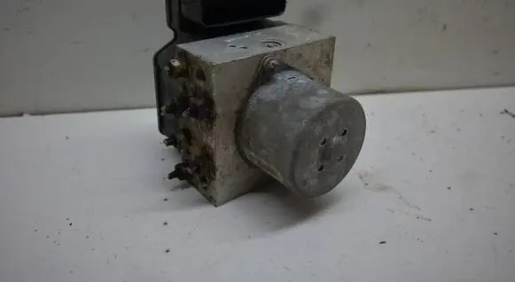 Mini One - Cooper Coupe R56 ABS Pump 6785909