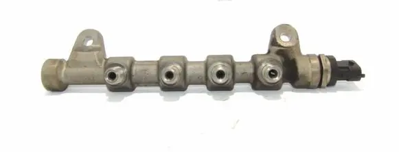 Opel Insignia A Fuel main line pipe 0445214221