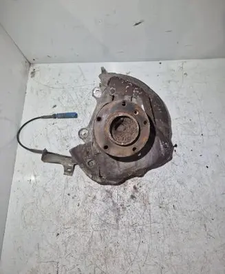 BMW 5 E39 Front wheel hub spindle knuckle