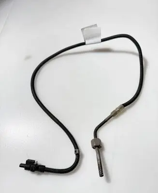 Mercedes-Benz CLA C117 X117 W117 Exhaust gas temperature sensor A0009057004