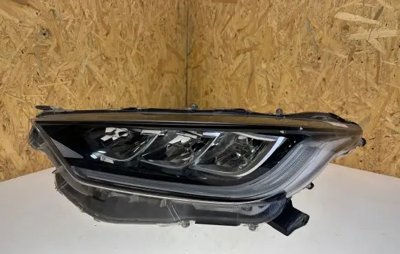 Toyota Yaris XP210 Headlight/headlamp 3758940