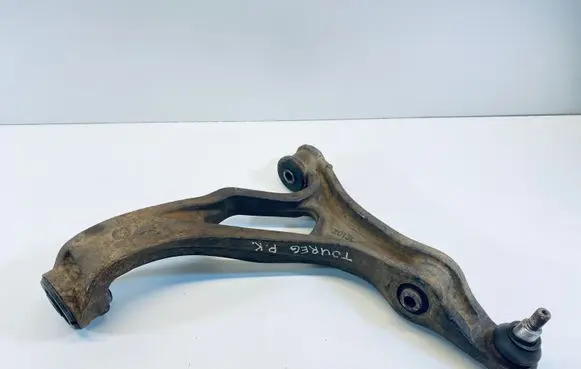 Volkswagen Touareg I Front lower control arm/wishbone 7L0407153E