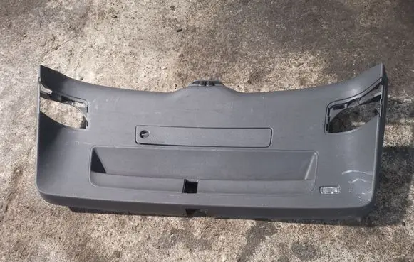 Audi Q5 SQ5 Tailgate trim 8R0867979B