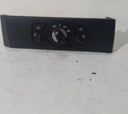 BMW 5 E60 E61 Light switch 692525102