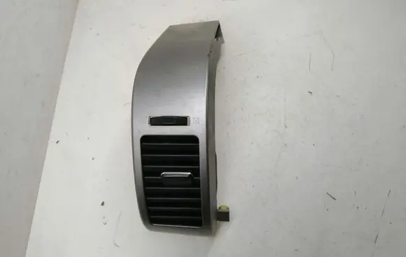 Toyota Prius (XW20) Dashboard side air vent grill/cover trim 5566047020 45566247020 5506147010