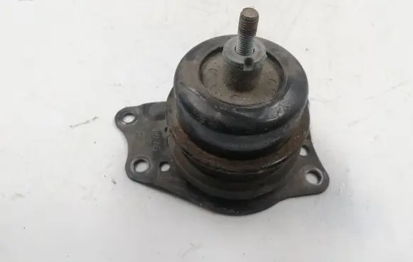 Volkswagen Fox Engine mount bracket 5Q0199262AS
