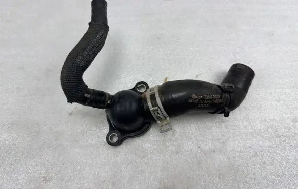 Audi A3 S3 8V Engine coolant pipe/hose 5Q0122157