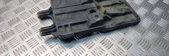 Volvo 850 Battery tray 9133441