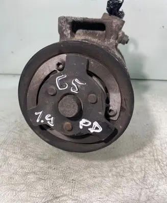 Volkswagen Golf V Air conditioning (A/C) compressor (pump) 5N0820803 01502711884