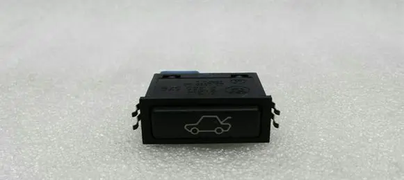 BMW Z4 E85 E86 Tailgate opening switch 8365579