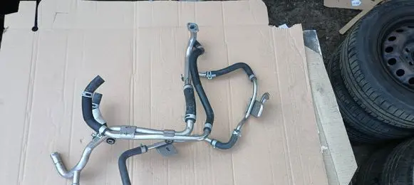 KIA Sorento IV Engine coolant pipe/hose 