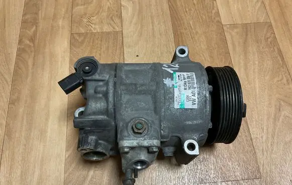 Volkswagen PASSAT B6 Air conditioning (A/C) compressor (pump) 1K0820859F 088368057B4 R134A8681P