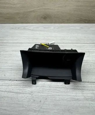 Dodge Charger Ashtray (front) S5VN15DX9AB 199025A