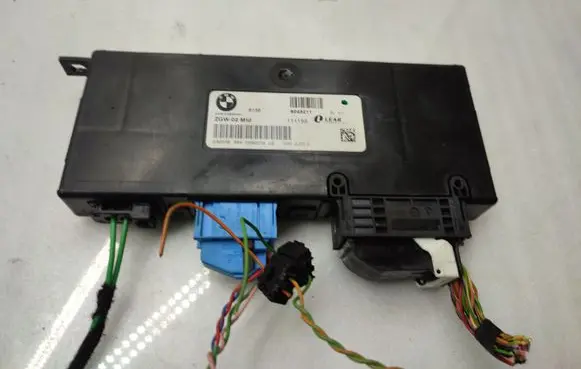 BMW 5 F10 F11 Gateway control module 9243211