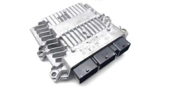 Ford Focus Engine control unit/module 7M5112A650ASD 5WS40551CT